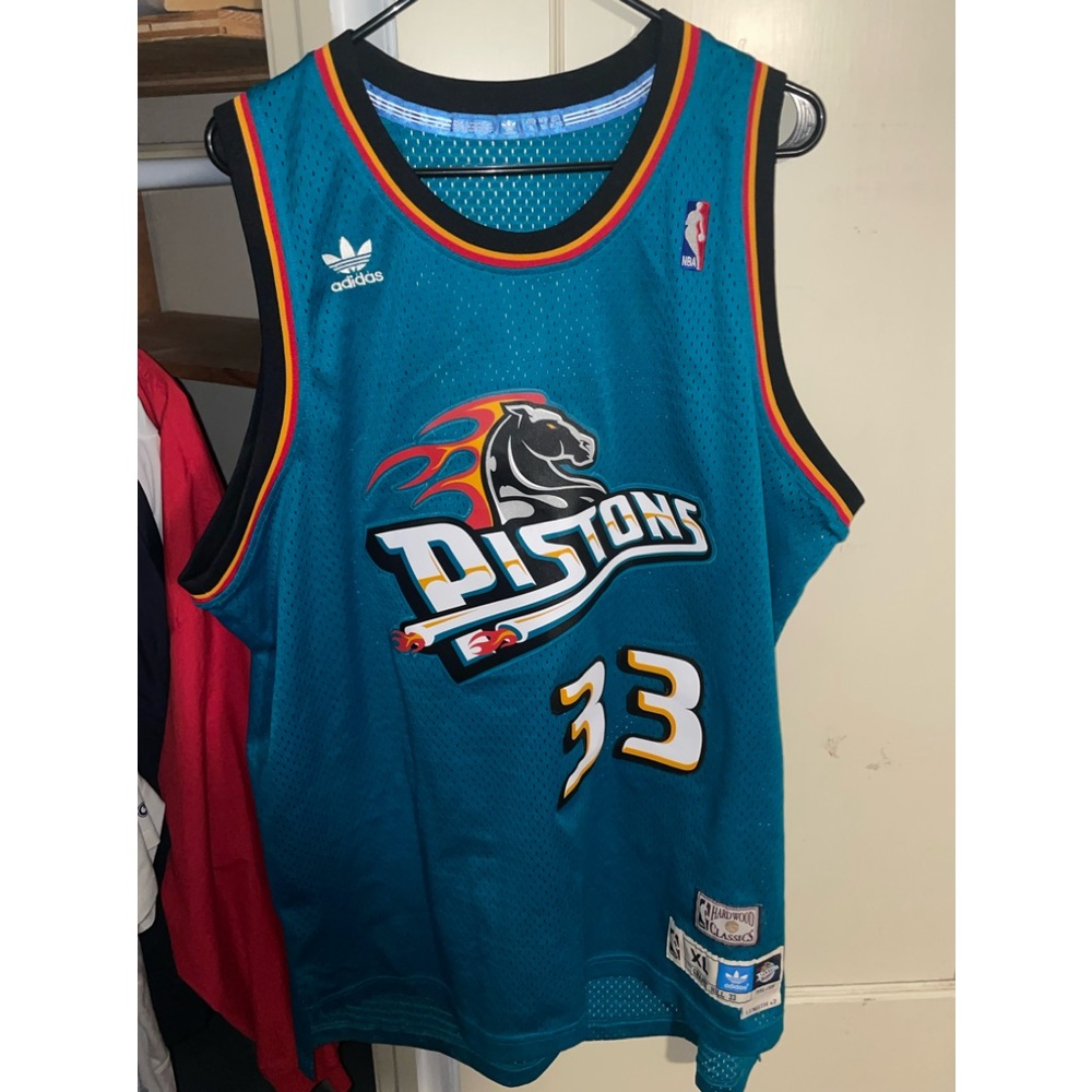 Throwback Adidas Detroit pistons Grant Hill Jersey